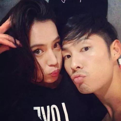 娱乐圈石锤爆料哥,揭秘娱乐圈背后的真相与秘密  第3张